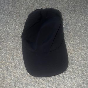 Lululemon hat. O/S